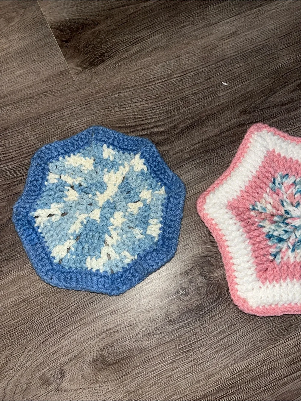 Hand Crocheted Pot Holder/Hot Pad Set – Blue Snowflake & Pink Starburst